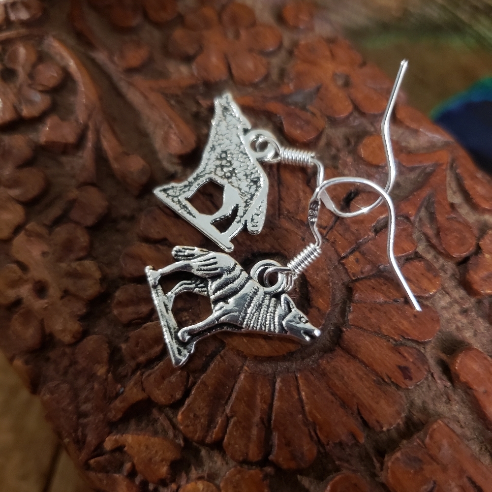 925 Sterling Silver Wolf earrings Howling Coyote earrings Nature Forest Dog